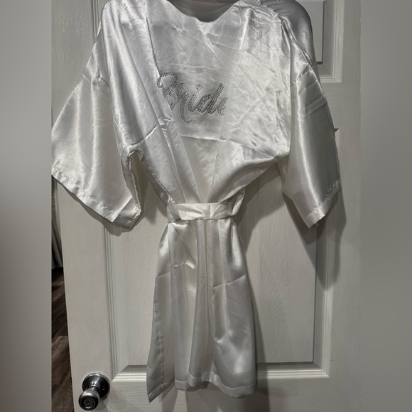 Silver Bride Robe with Rhinestone Detail - Picture 2 of 7